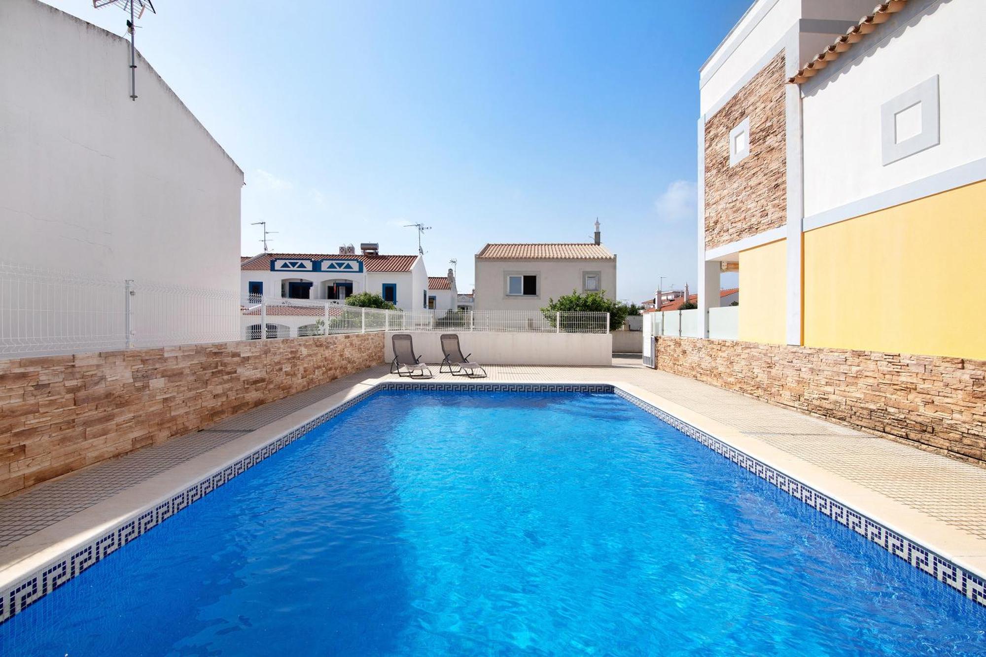 Villa Essence Of Grey Manta Rota Exterior photo