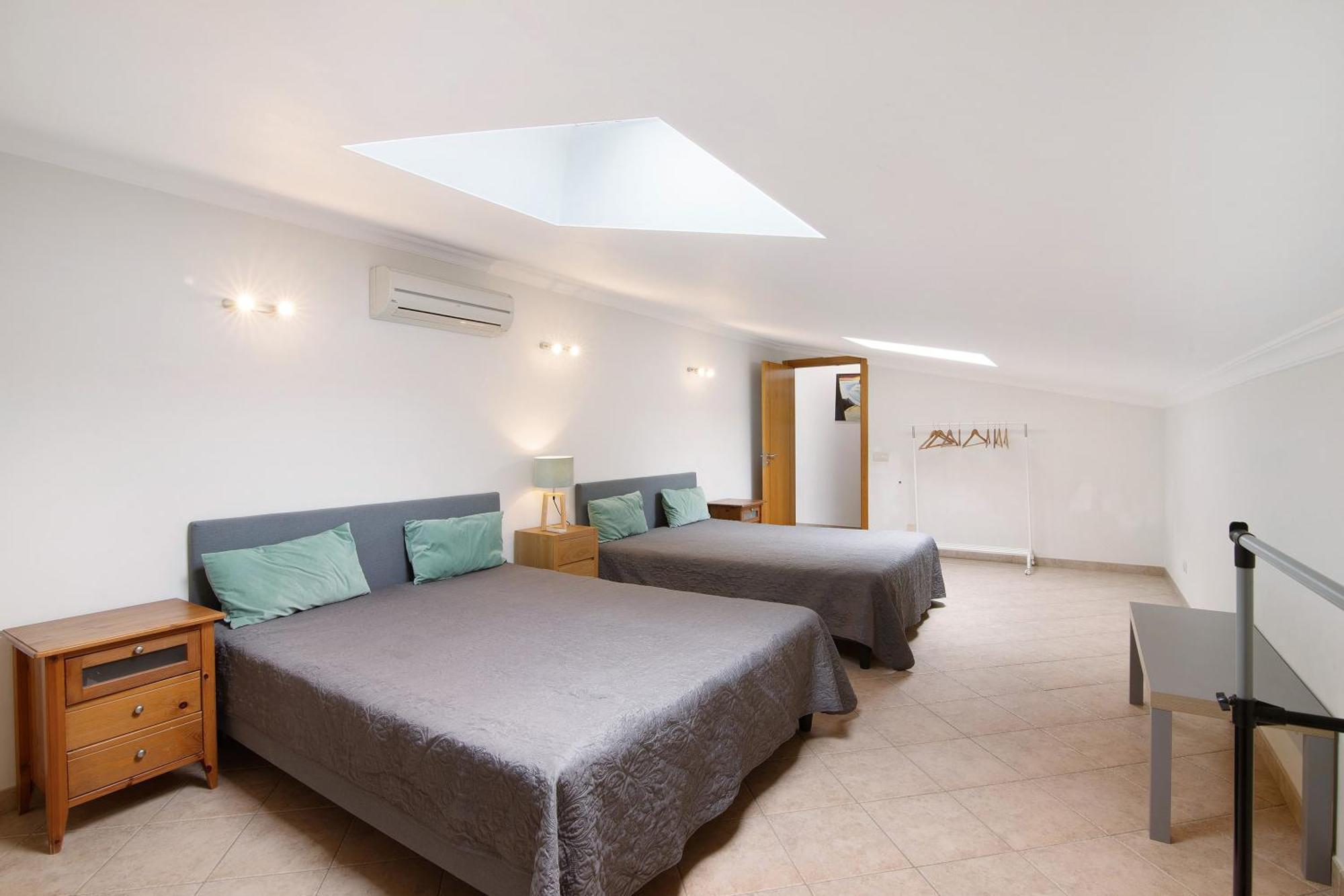Villa Essence Of Grey Manta Rota Exterior photo